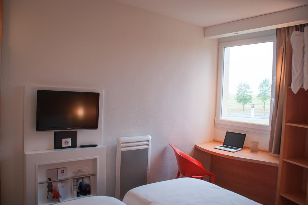 Ibis Rambouillet Hotel Exterior foto