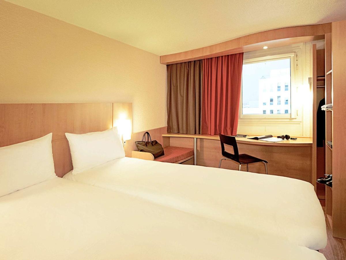 Ibis Rambouillet Hotel Exterior foto